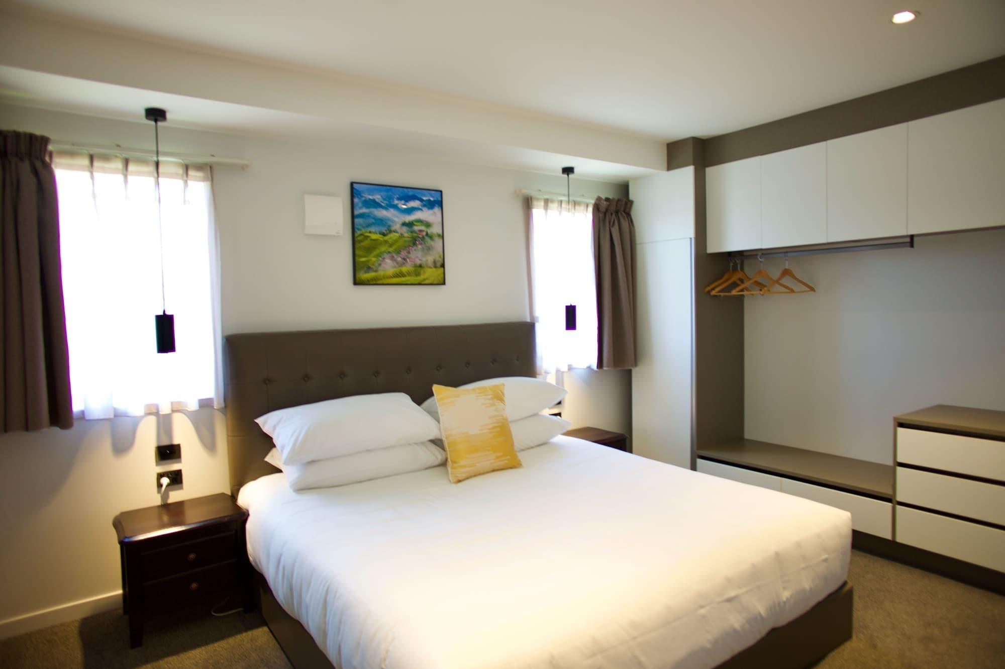 Regal Palms Resort Rotorua Exterior foto A bedroom at the hotel